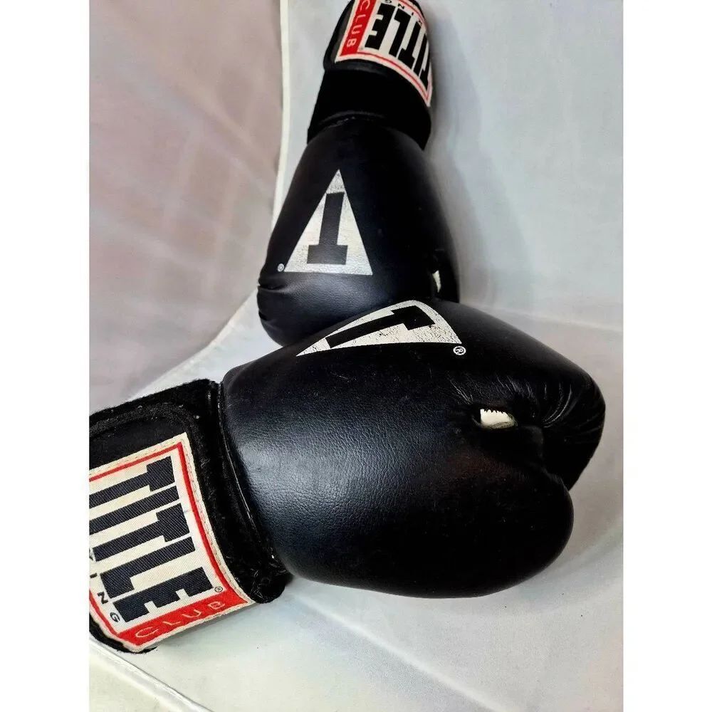 Title Boxing Gloves - Picture 5 of 9